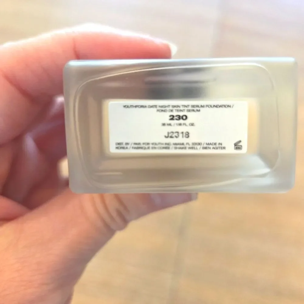 Youth Foria Date Night Skin Tint Serum Foundation Light-Medium Coverage 230
